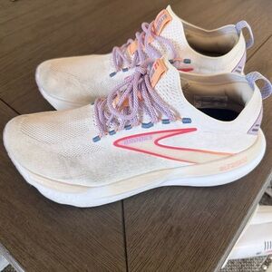 Brooks Women's Glycerin shoes